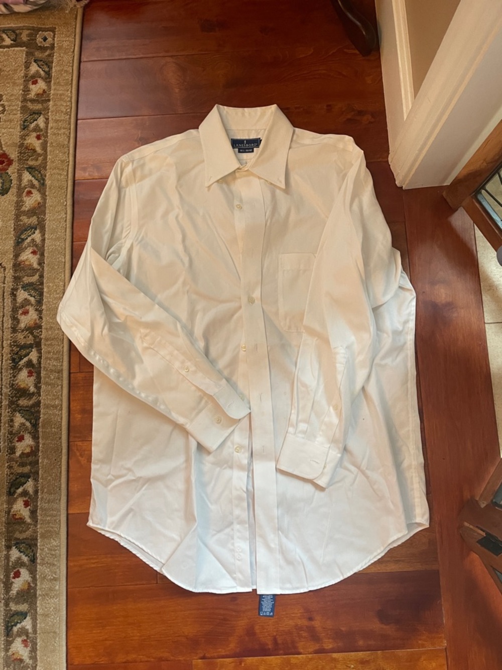 Men's White Long-Sleeve Dress Shirt
